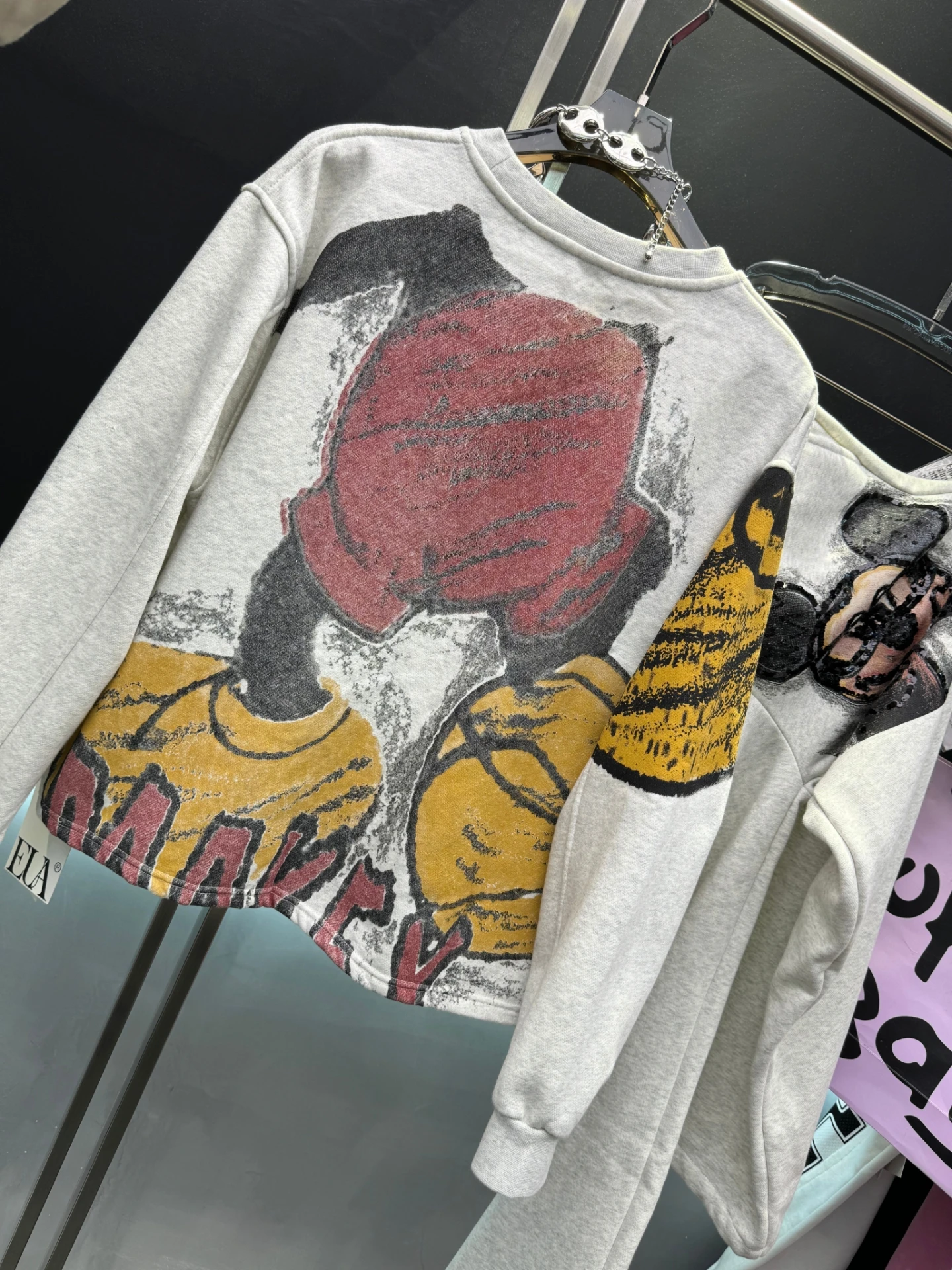 Fleece-Sweatshirt mit Cartoon-Druck für Damen, 2022, Winter, neue schwere Pailletten, lockeres Design, Rundhals-Langarm-Pullover-Oberteil