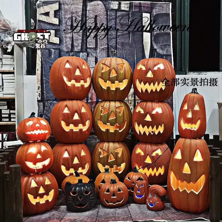 Halloween pumpkin lantern large decorative shopping mall DP point layout amusement park outdoor placement hollow plug-in pumpkin