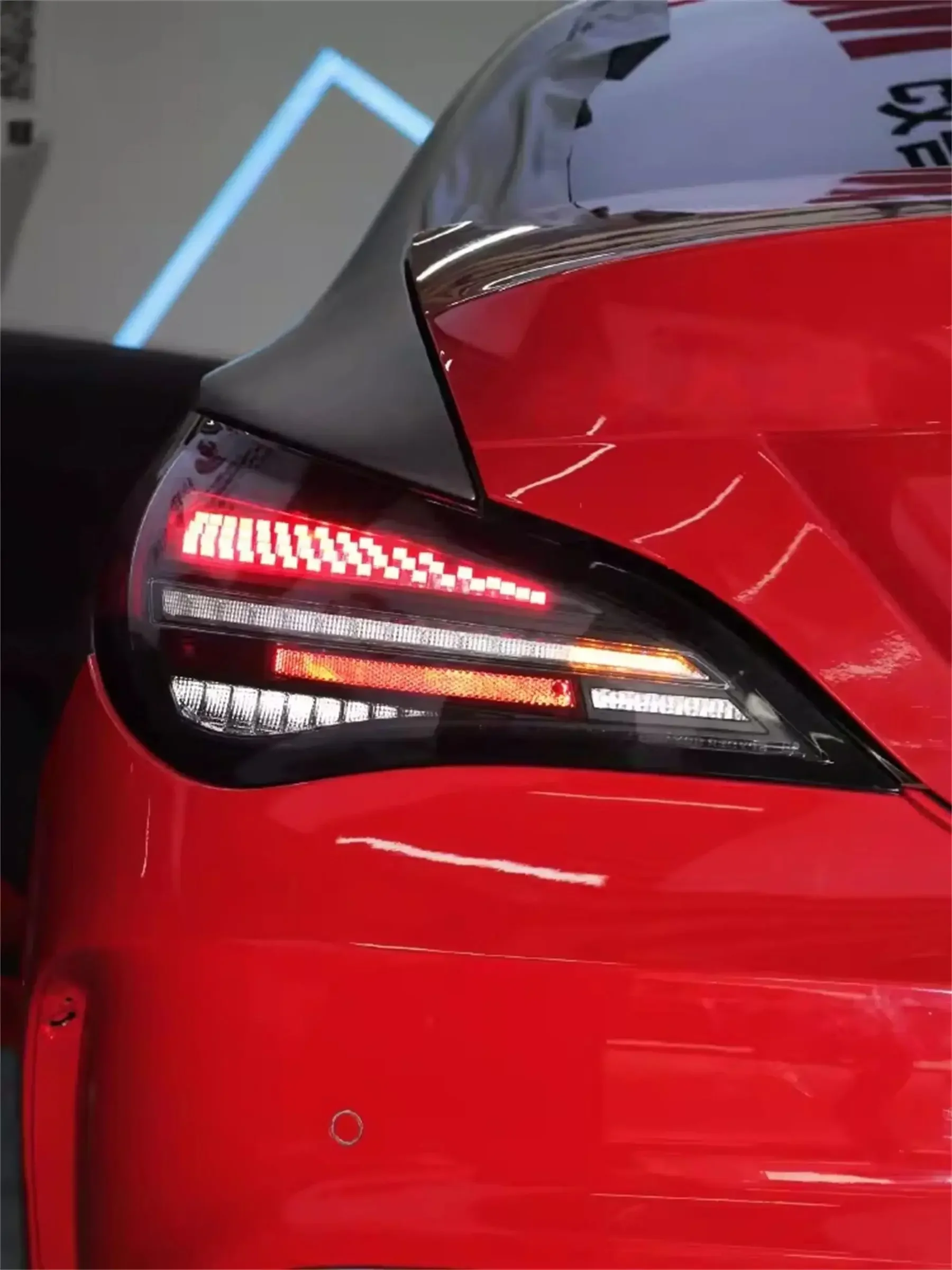 

Car LED Tail Light Tail lamp for Mercedes Benz CLA W117 13-19 Brake Driving Reversing Lamp Turn Signal