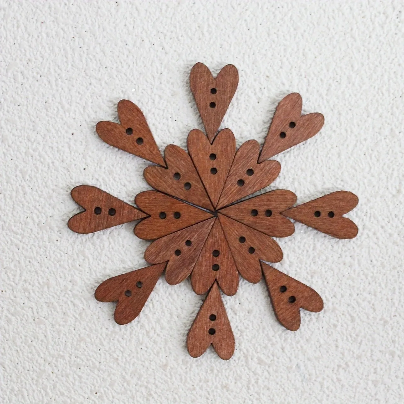 أزرار خشبية على شكل قلب 50 قطعة، أزرار خشبية بفتحتين للقهوة للحرف اليدوية والخياطة والتريكو والأوشحة والقبعات والمشروعات الفنية #4