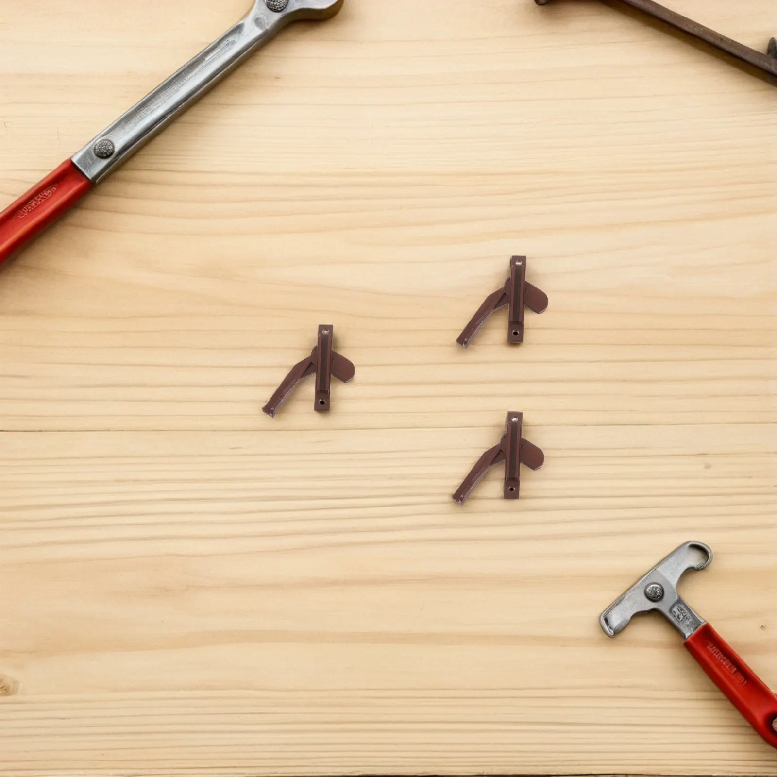 

30pcs Ceiling Light Shade Clips Universal Lampshade Bracket For Flush Mount Recessed Lighting, Plastic Ceiling Light Fixings