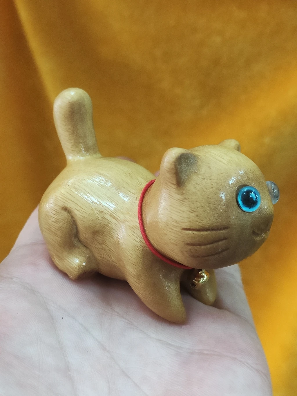 Резьба для кошек из цельного дерева, креативная резьба по дереву из сандалового дерева, кусочки ручек Maneki Neko для милых домашних животных, украшение для рабочего стола, Китай Резьба для кошек из цельного дерева, креативная резьба по дереву из сандалового дерева, кусочки ручек Maneki Neko для милых домашних животных, украшение для рабочего стола, Китай