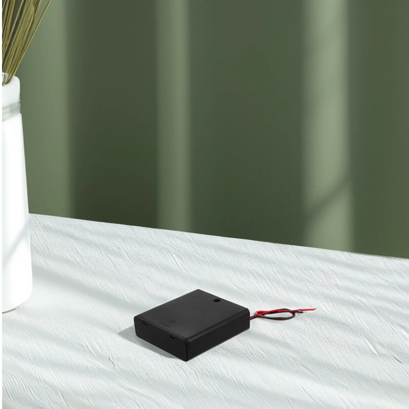 6V Aa Battery Case Plastic Holder with Wire Leads and Secure Cover Efficient Power Solution for Clocks School Projects