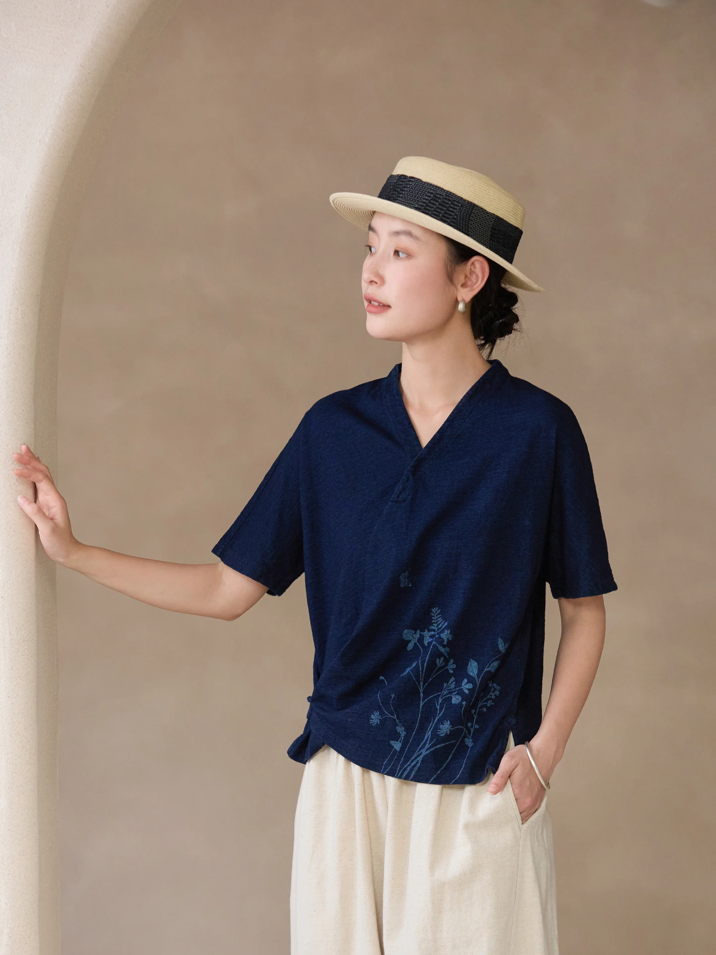 

XingLan Original 00% Cotton Knitted V-Ne ort Sve T-irt Net Printing Casual Summer Top Women's Faion Floral Pattern