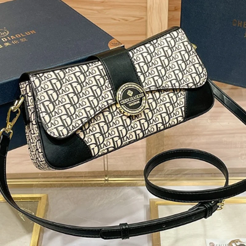 2024 Underarm Bag New Fashion Baguette Bag Urban Simple Shoulder Crossbody Small Bag Four Seasons