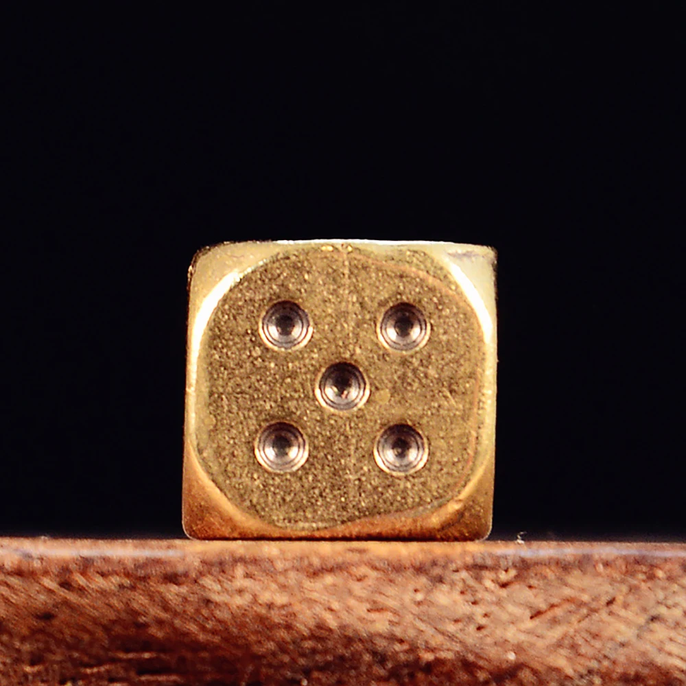 6 Sided Vintage Brass Made Dice Creative Metal Cube Copper Craft for Poker Party Game Home Office Decor Collection Ornament Gift