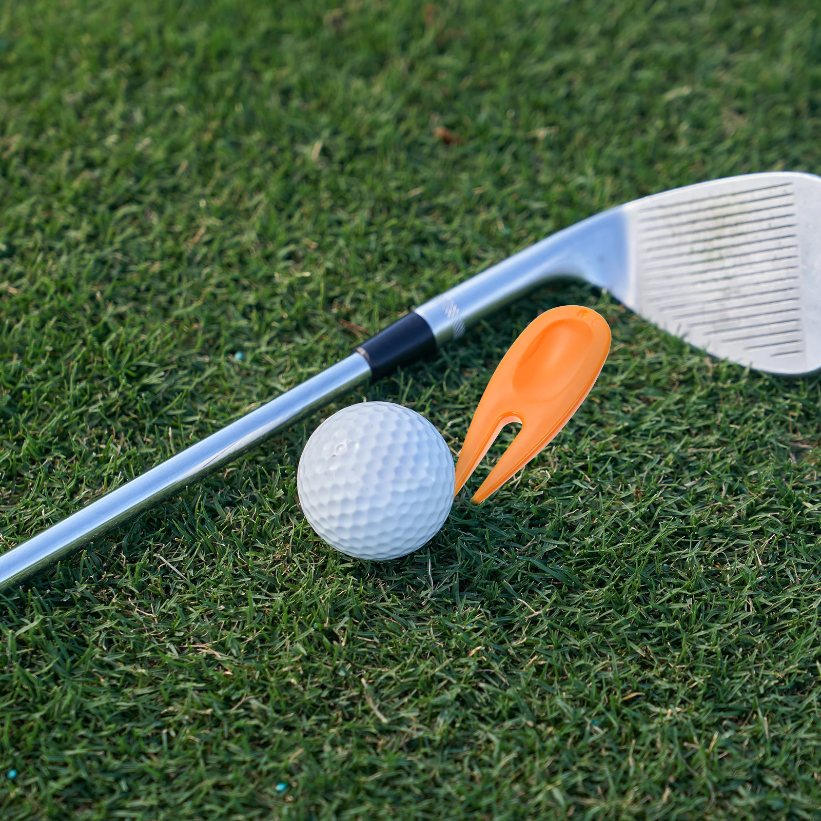 

30Pcs Golfs Divot Forks Premium Plastic Material Durable Lightweight Easy Carry Store Golfing Grass Repair Tool