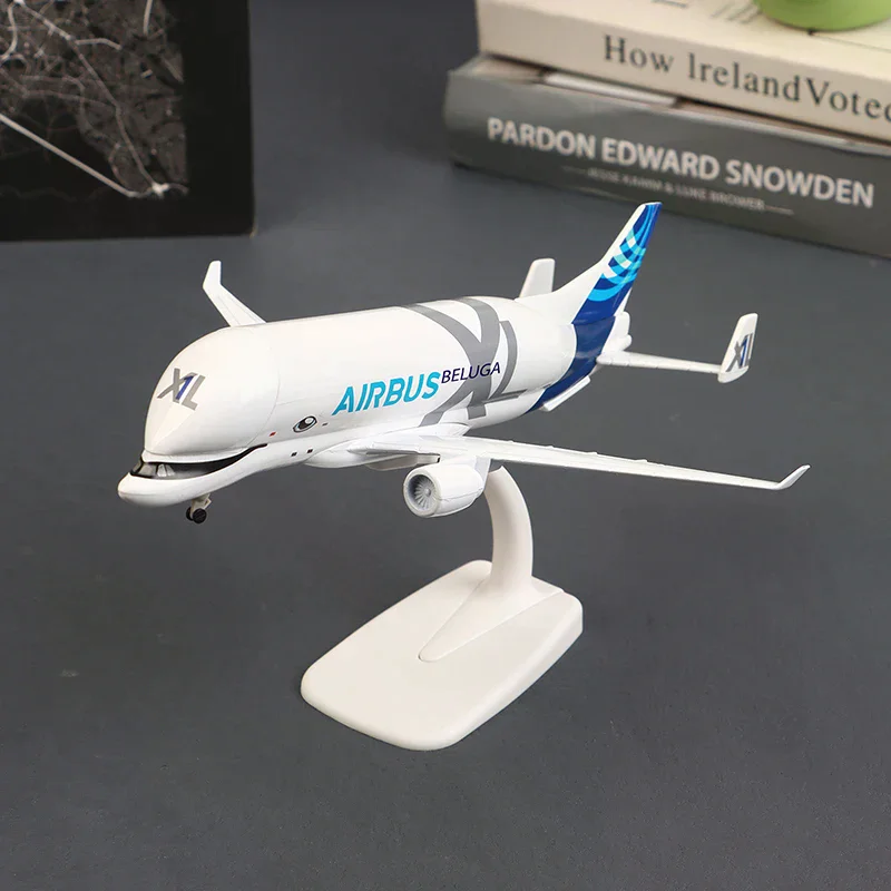 Alloy Casting Airplane Toy of White Whale Transport, 20cm A300-600 Beluga Airlines Model.