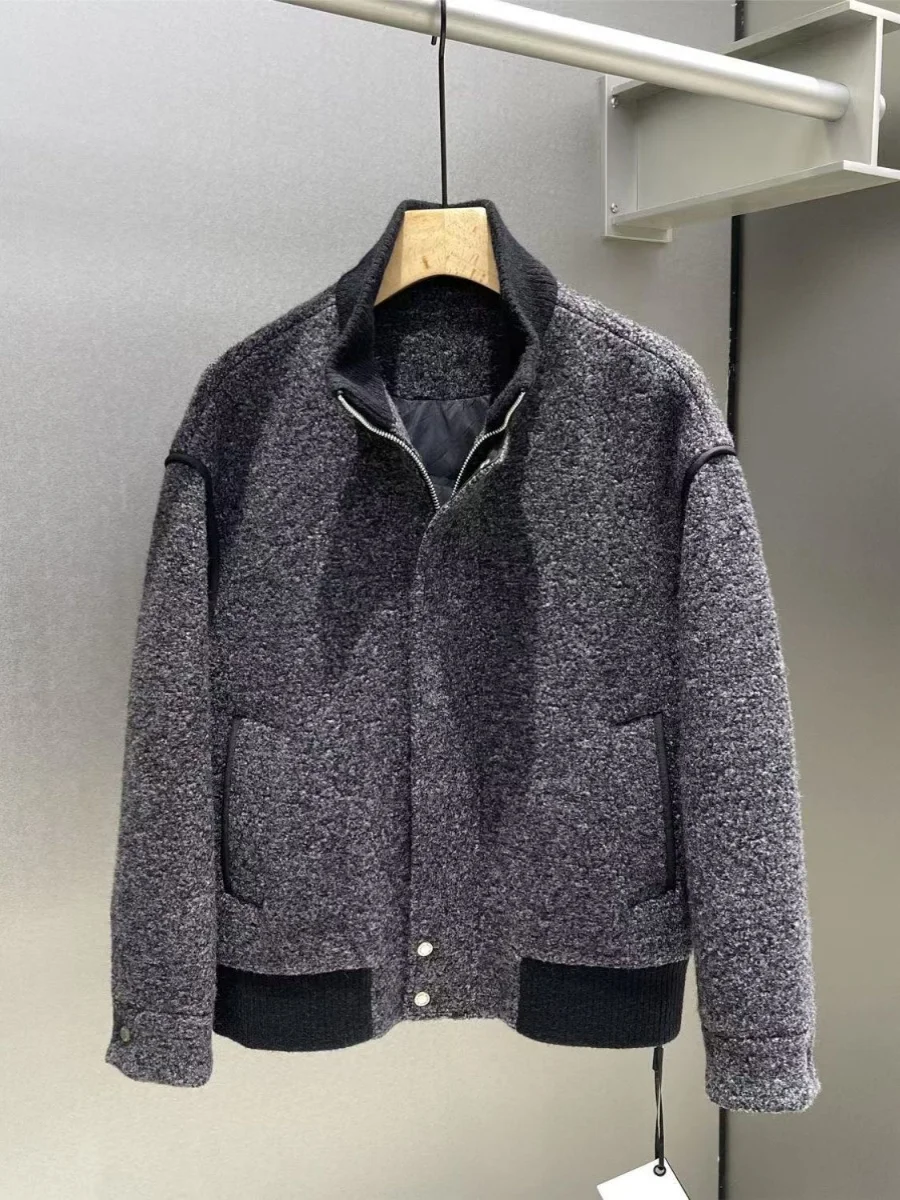

Winter 2024 Men's Stand Collar Woolen Jaet Coat Loose Warm Casual Korean Sle Faionable Stand Fit Zipper Closure