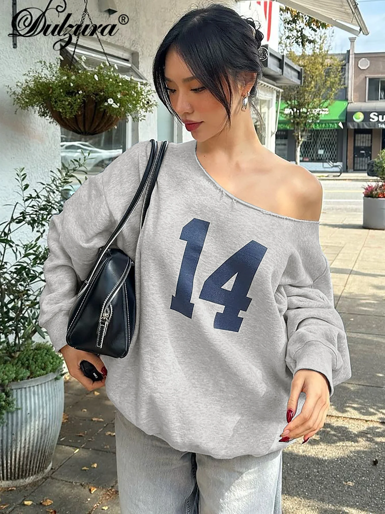 Dulzura Skew Collar Long Sleeve Letter Print Loose Sweatshirt Women’S Casual Pullover Club Streetwear Autumn Winter Korean Style