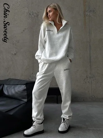 Женский спортивный костюм Chin.Sweety белый