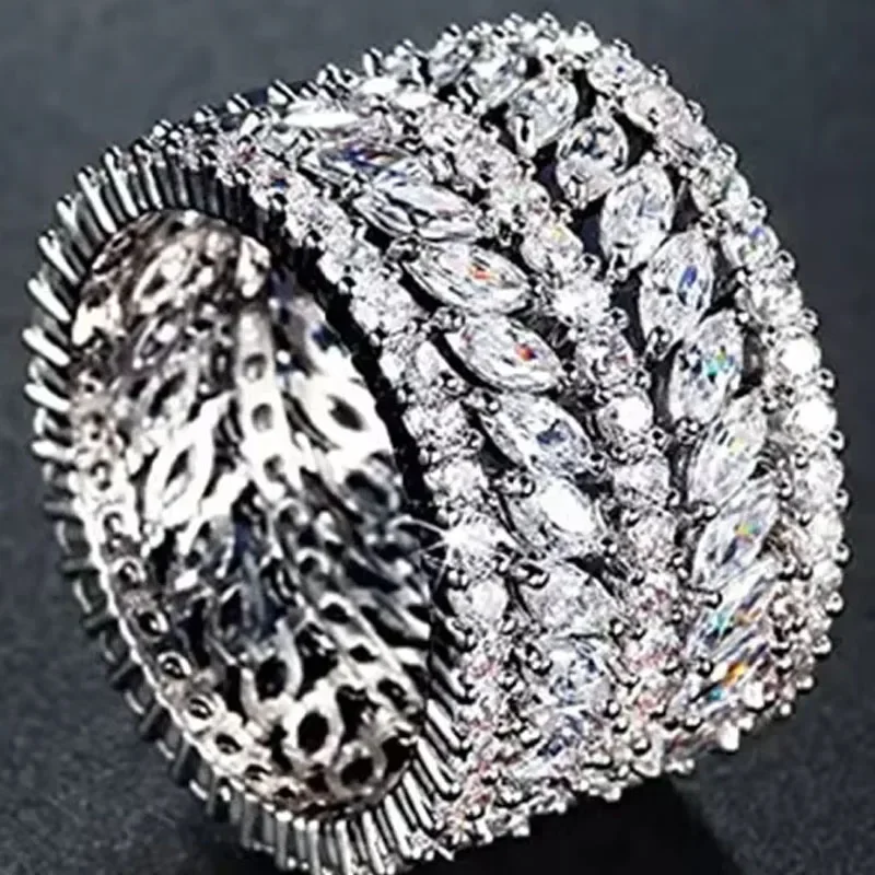 2026 New Micro Inlaid Shining Zircon Ring with French Design, Elegant and Eternal Promise, Fashion Engagement Jewelry