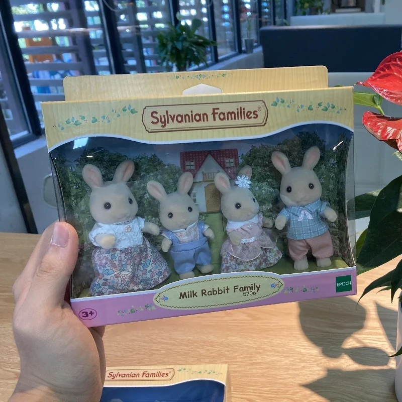 Accesorios para familias Sylvanian, críticas de Calico, juguetes para niñas y niños, figuras de Anime en miniatura, muñecos, juguetes para niños, familia de conejos de leche