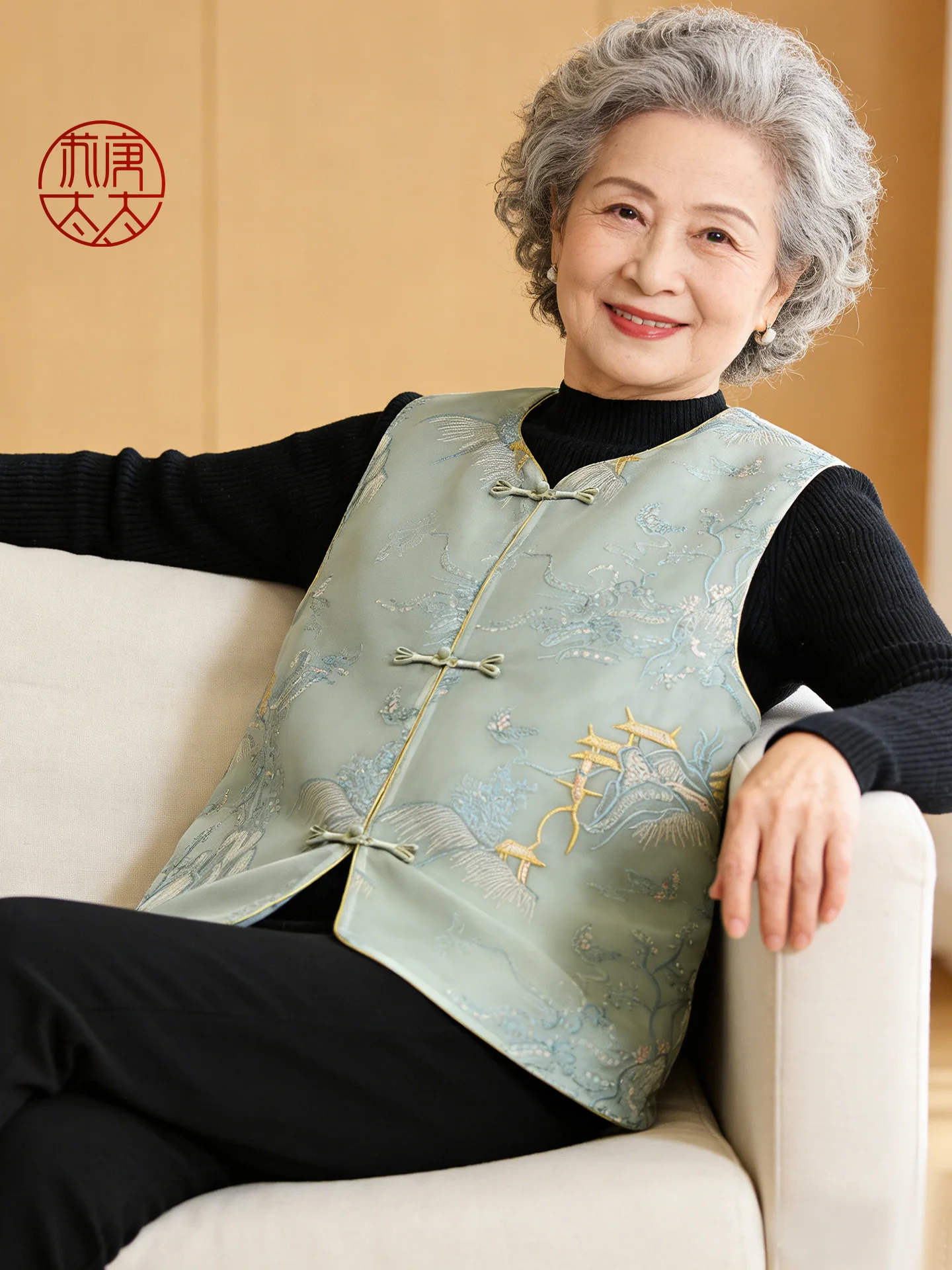 

Chinese Sle Svel Vest Middle-Aged Women's Mountain Water Lacape Embroidery Outerwear Open Cardigan Top for Mom