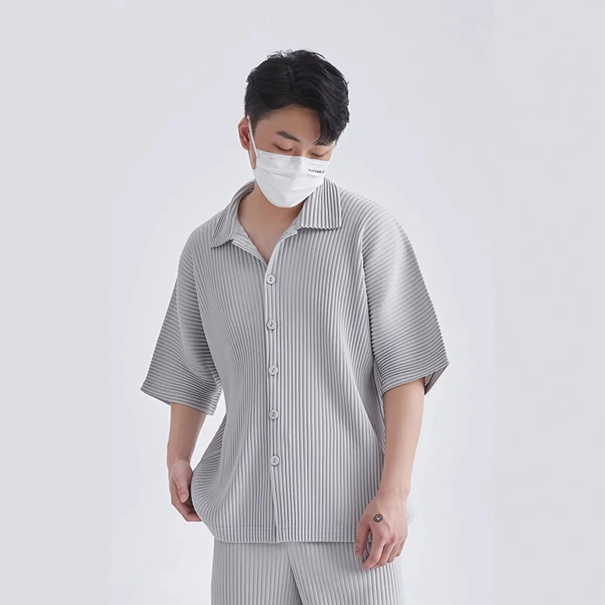 Men Lapel Collar Pleated Shirt Miyake Style Short Sleeve Button Up Shirt Down Casual Outfit Loose Blouse