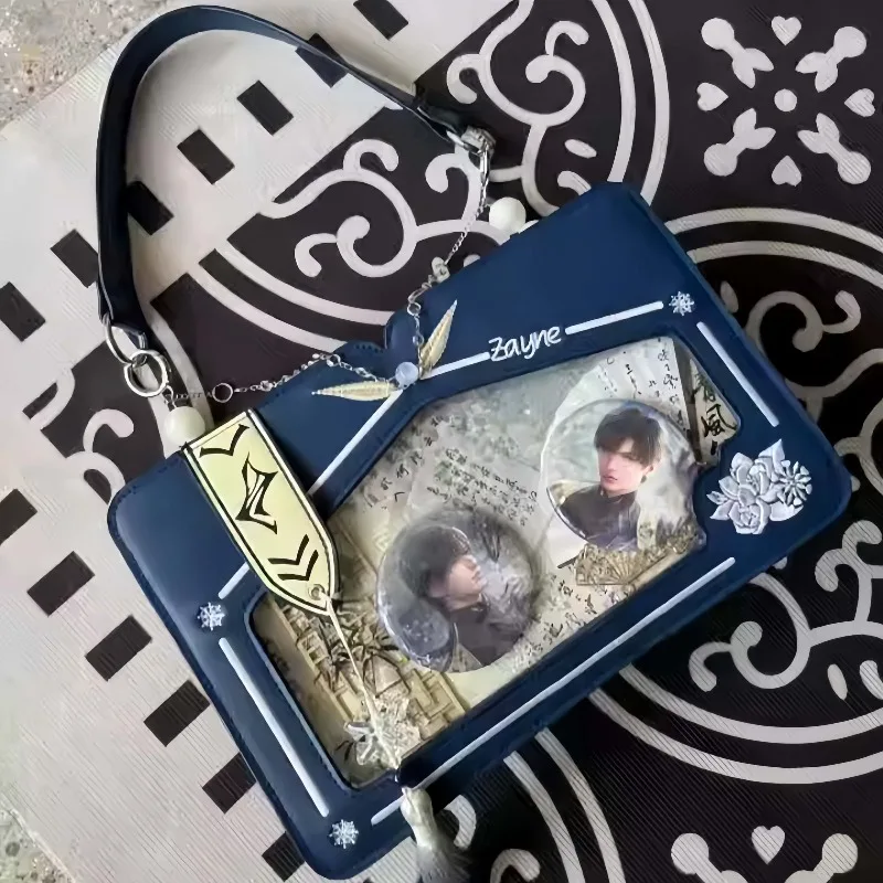 حقيبة كتف Love and Deepspace Zayne Itabag Crossbody حقيبة يد للتنقل حقيبة مربعة صغيرة عتيقة هدية مبهجة للفتيات