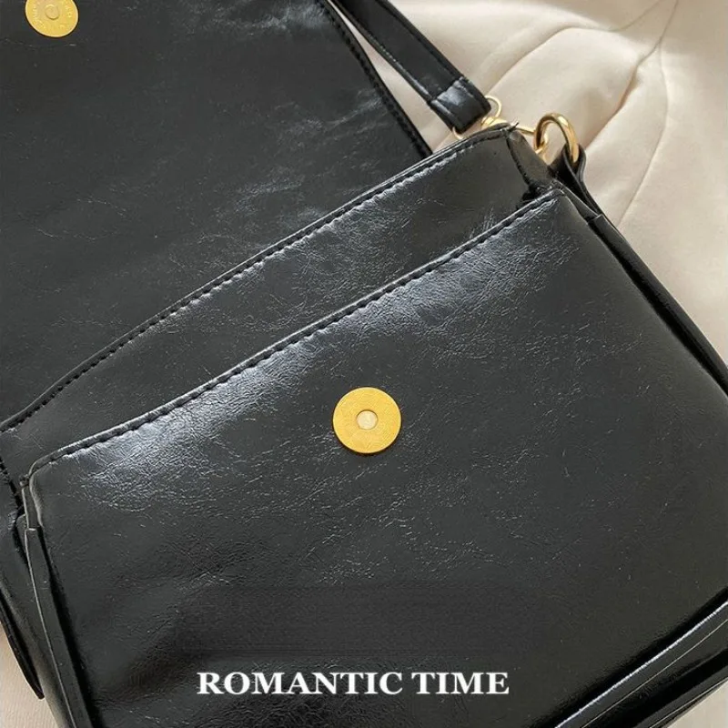 2024 New Retro Large-capacity Bag Female Fashion Minimalist Department Niche Texture Shoulder Slung Bag Crossbody Bags