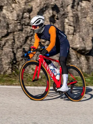 Imagen 2 del producto DAREVIIE Jersey de ciclismo de invierno para hombre, Jersey térmico de lana para mantener el calor, nivel profesional, Anti UV, a prueba de viento, ropa de ciclismo