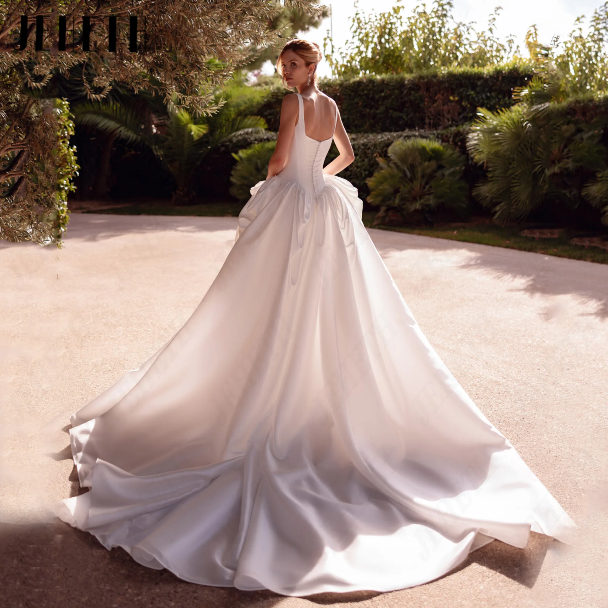 JEHETH Spaghetti Strap Satin Wedding Dress Customized Basque Modest Bridal Dresses Sweetheart Backless Bride Gowns Court Train