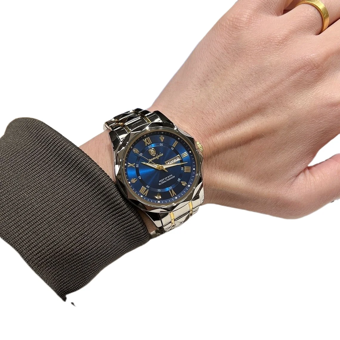 

Men's watch waterproof luminous double calendar steel belt business leisure quartz watch trendy men's watch