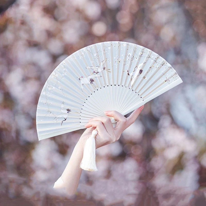 Wedding hand fan Chinese folding fan crane silk cloth durable convenient opening and closing fan family daily use hand fan