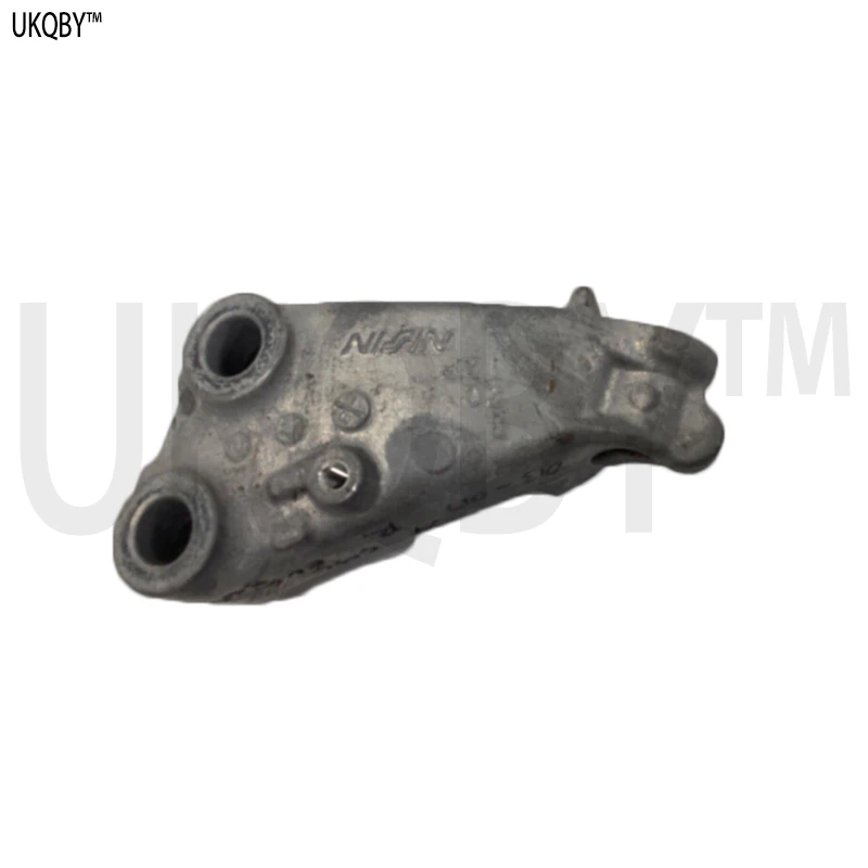 

Кронштейн двигателя (правый) 50620T2FA01