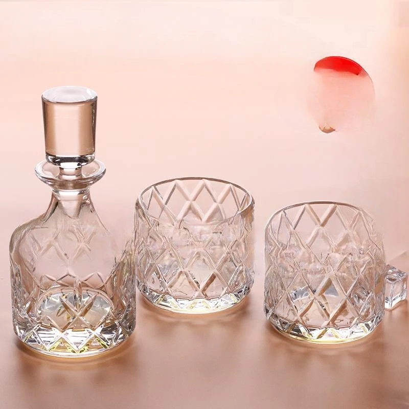 Crystal glass wine glass, whiskey glass