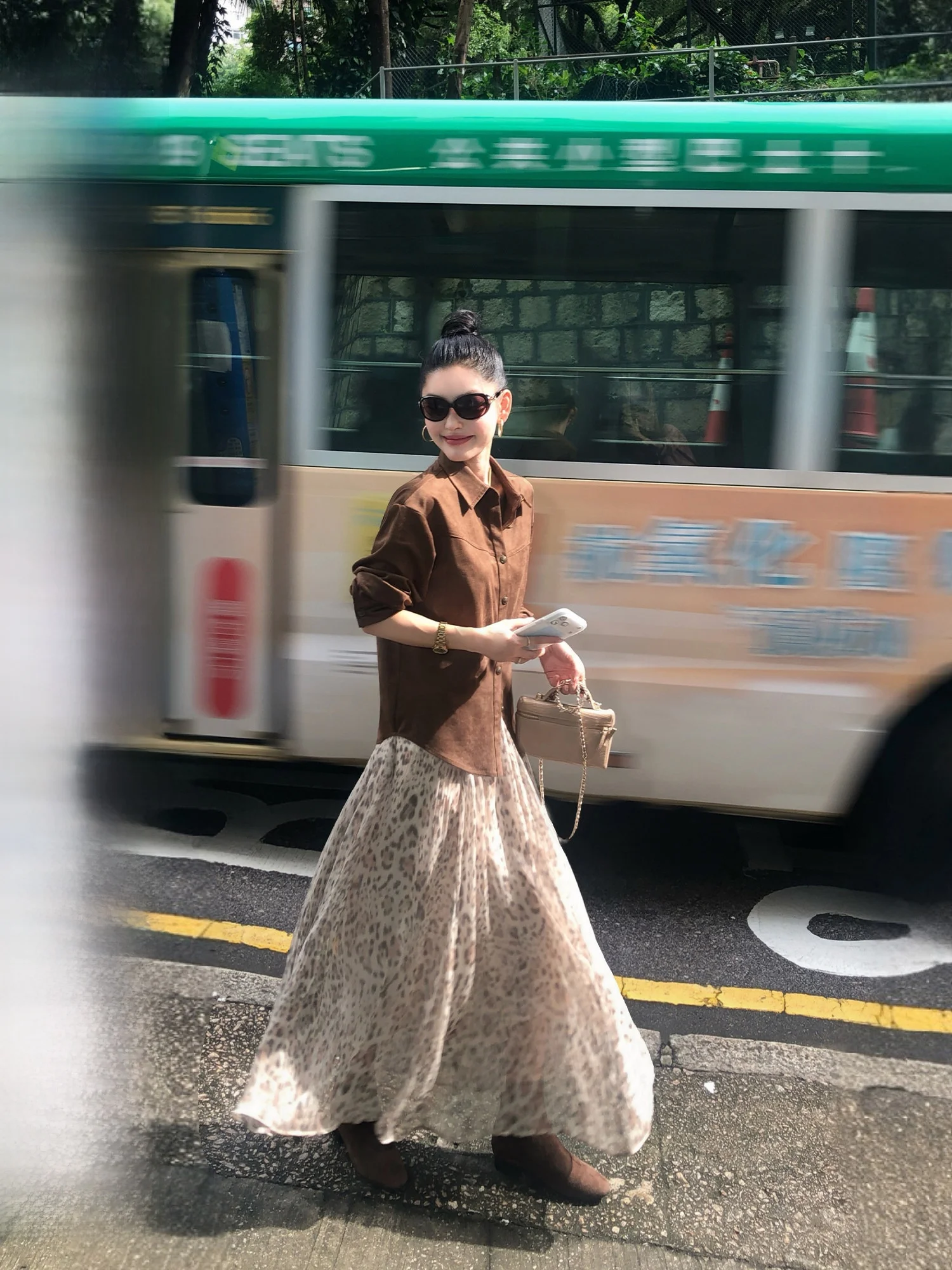 Pusumede Retro Leopard Print Half Skirt Women's Elastic Waist Design Commute Elegance Long Skirt Casual Style Standard Fit