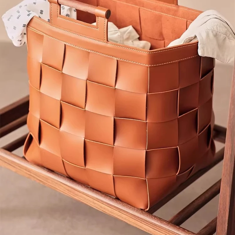 

Classic retro leather, hand-woven storage basket, high-value bedroom