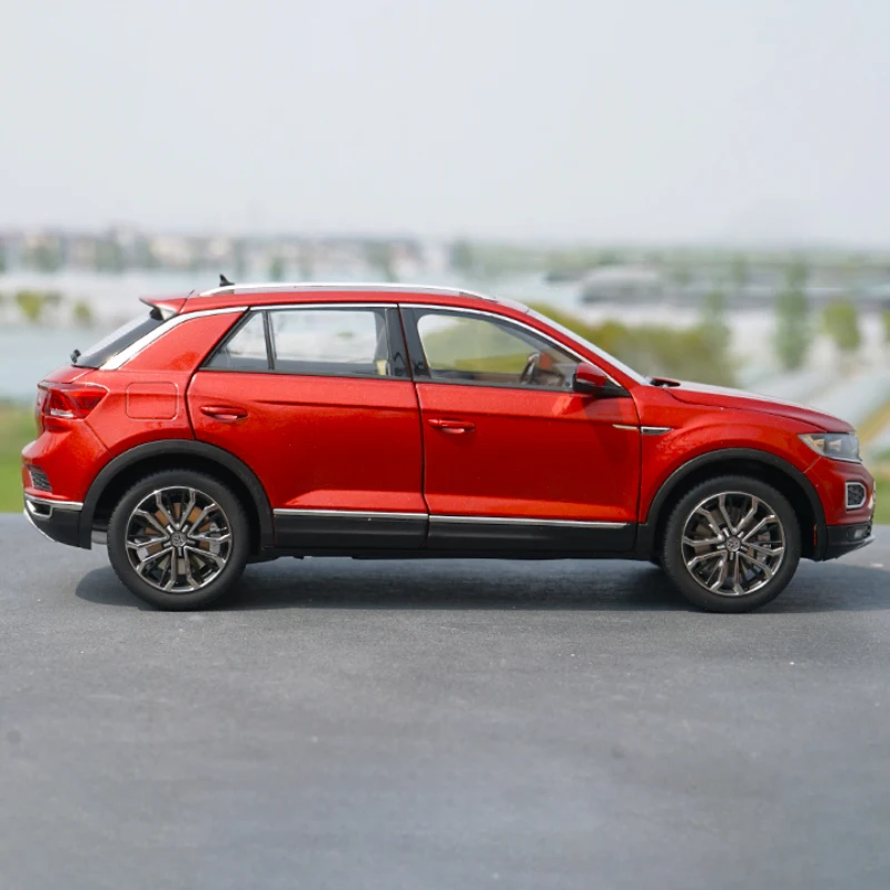 دييكاست 1/18 مقياس VW T-ROC سبيكة سيارة نموذج T-ROC 280STI 2018 لعب المركبات لعب للأولاد هدية الصندوق الأصلي