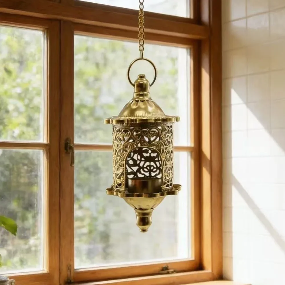 Creative Morocco French Style Hollow Birdcage Lantern Romantic Vintage Hollow Metal Candlestick Iron Candle Stand Garden