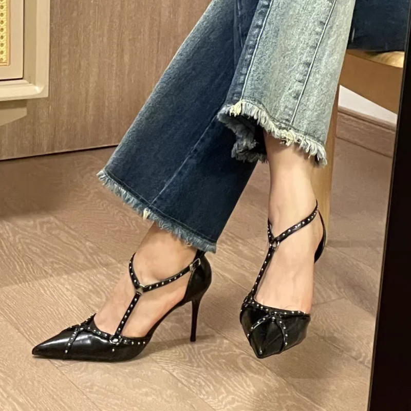 

Pointy Stiletto Heels Rivets Women Fashion Retro One-Line Buckle Sandals Sexy Shallow Mouth Single Shoes Punk Style Party Shoes