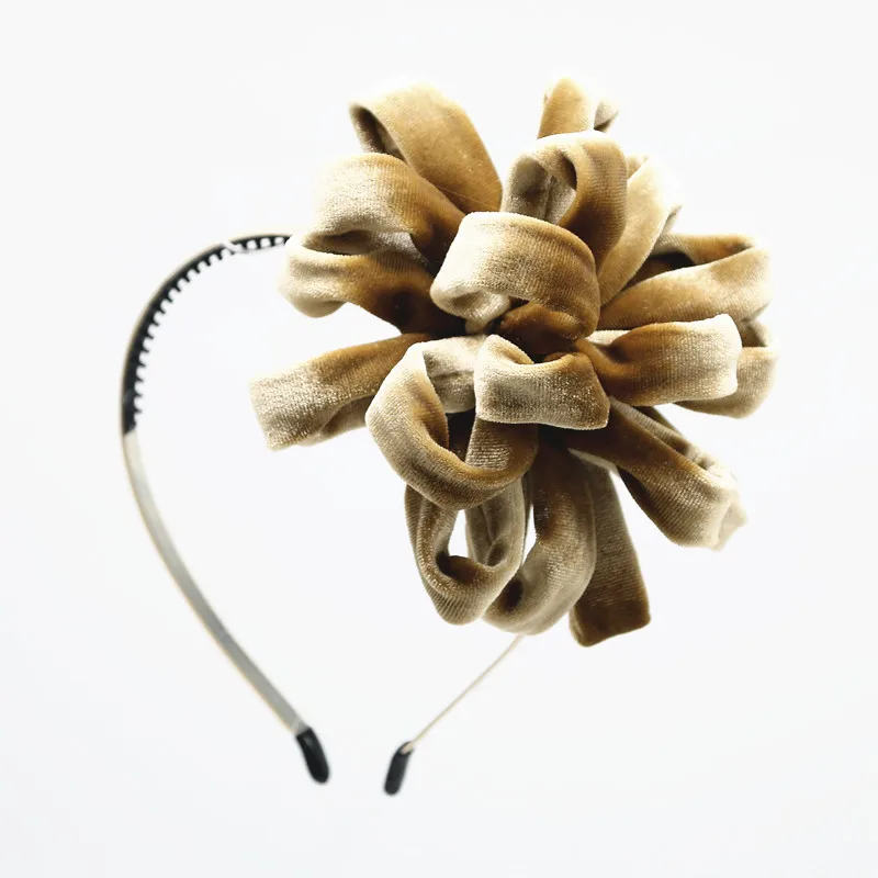 

NEW winter Velvet pompom flower girls hairbands on metal headband with teeth children hair accessories