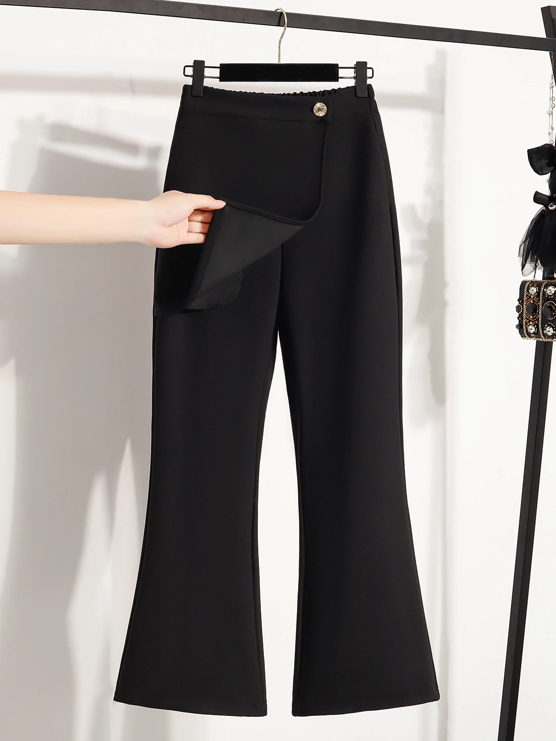 Black Elastic Waist Casual Skirt Pants Women's plus Size Elastic Slimming Illusory Two-Piece Micro Flared Pants Autumn 2026
