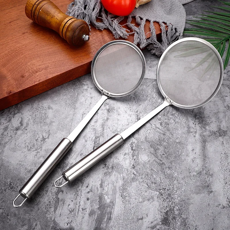 Kitchen Tools 304 Filter Foam Stainless Steel Oil Spill Spoon Large Long Handle Can Be Wall-mounted Encrypted Skimming Filter