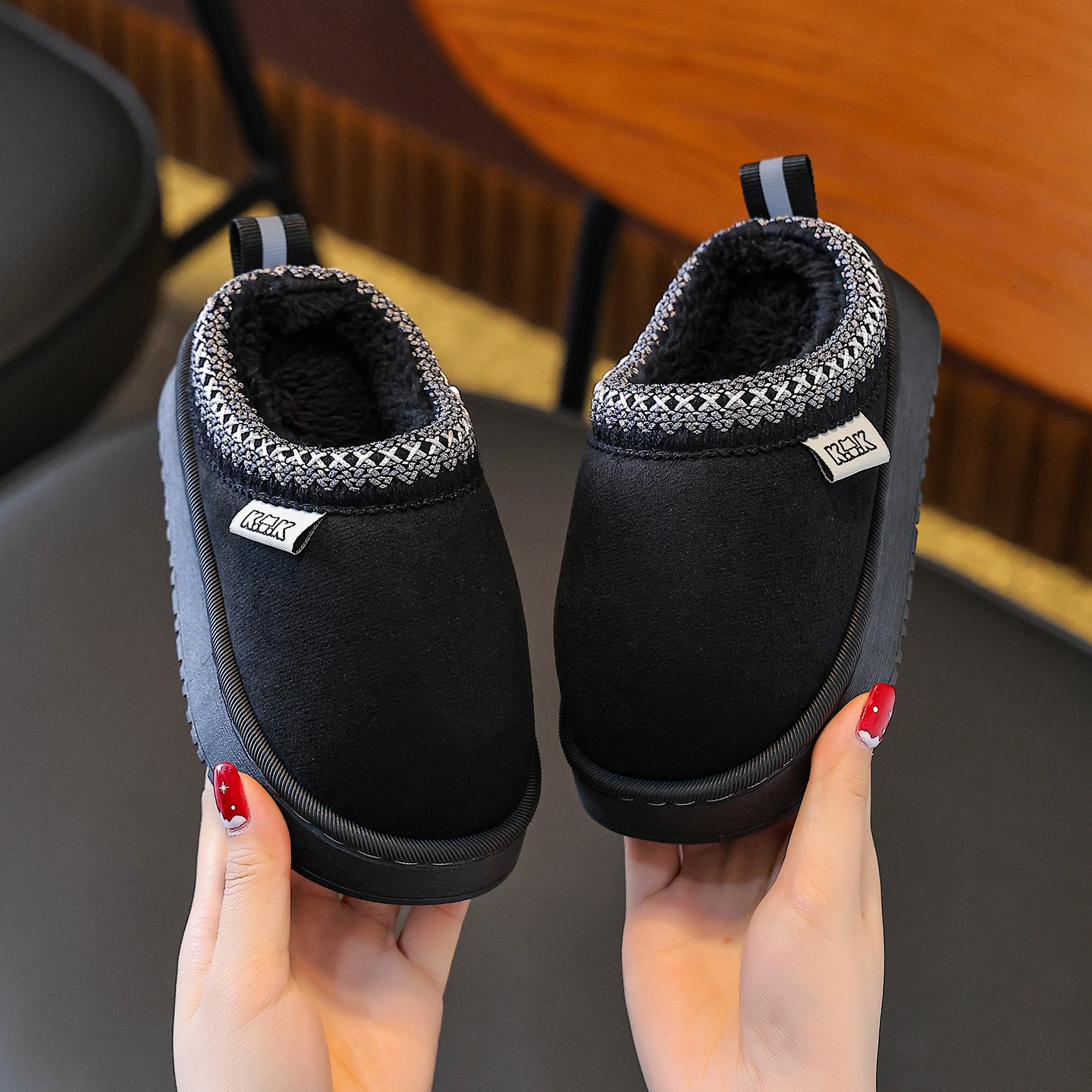 Children's Slippers Autumn and Winter New Items for Boys and Girls Indoor Home Student Slippers Winter Home Slippers