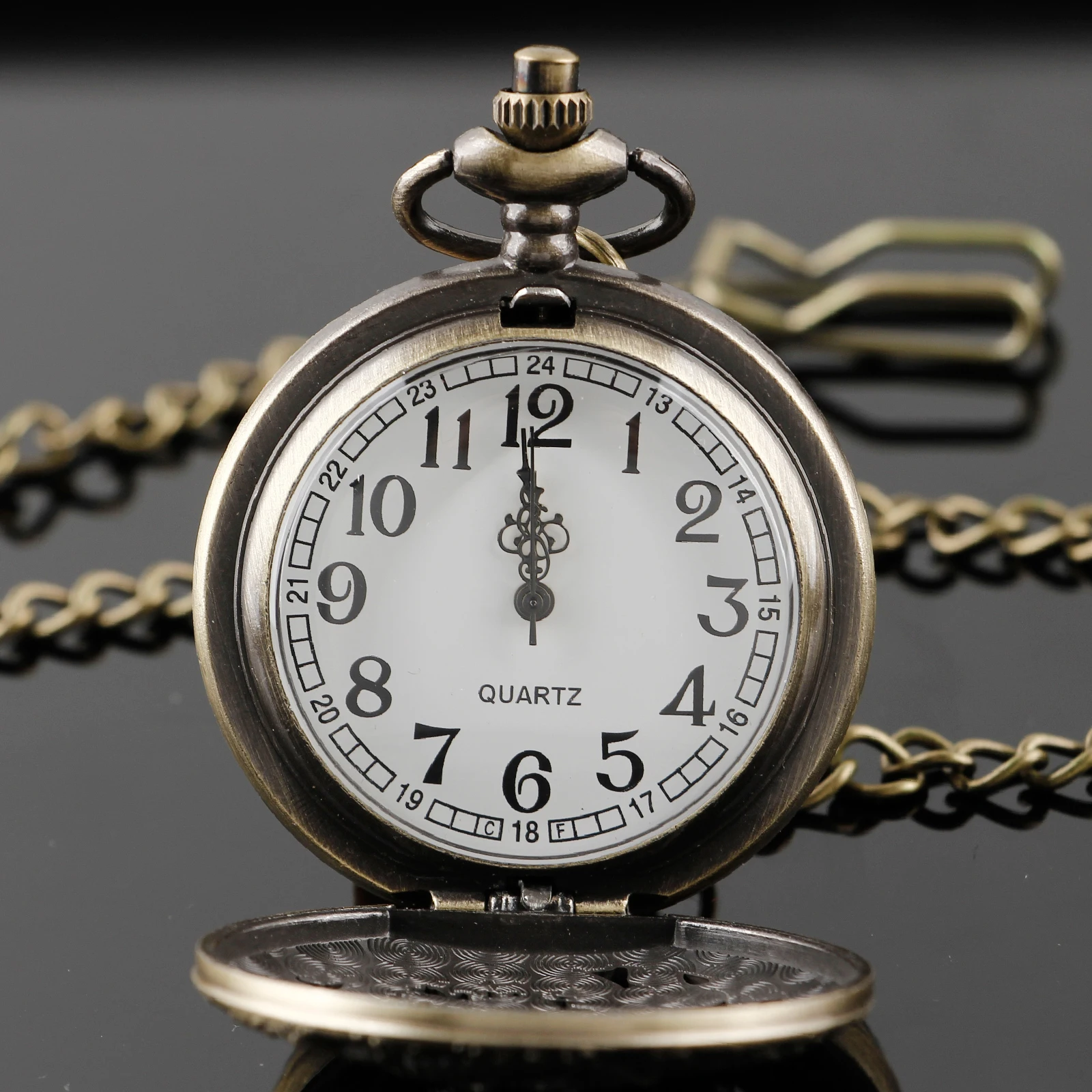 Винтажные бронзовые карманные часы с полым дизайном дракона, кварцевые карманные часы для женщин и мужчин с цепочкой, ювелирные аксессуары, подарки