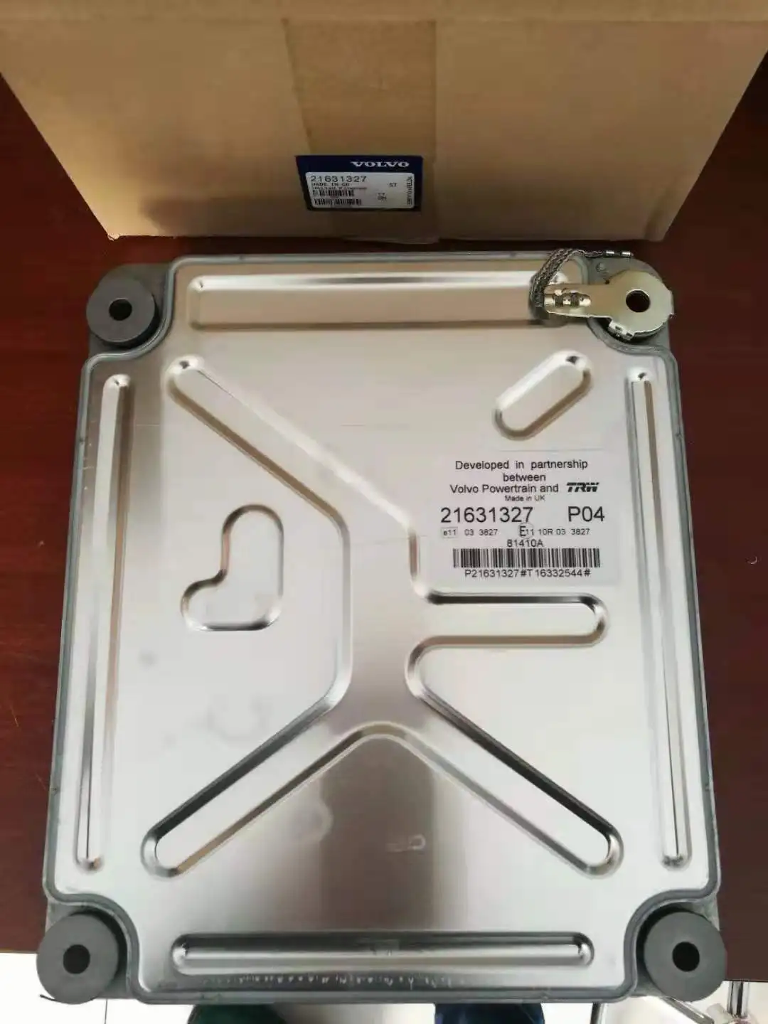 Peças da máquina escavadora TAD1341GE TAD1342GE TAD1343GE TAD1344GE TAD1345GE Controlador ECU do motor com software 21631327 20959036