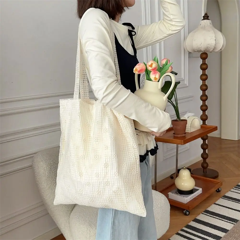 

Casual Sweet Daisy Flower Shoulder Bag Nylon Underarm Bag Mesh Hollowed Vest Bag Pastoral Style Lightweight Beach Bag Students