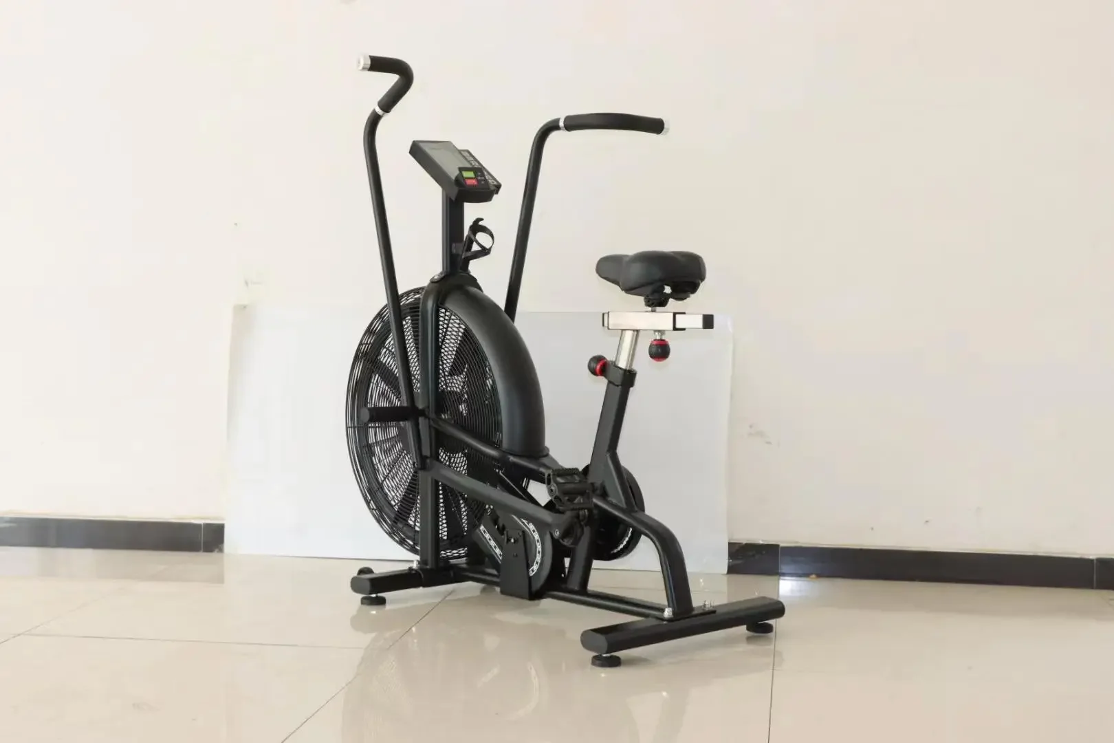 Vélo à air professionnel noir pour entraînement cardio cross fit, équipement de gym, nouvel arrivage