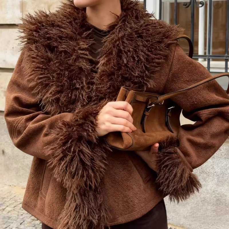

2025 New Women's Faux Fur Effect Jacket Fashion Trend Jacket