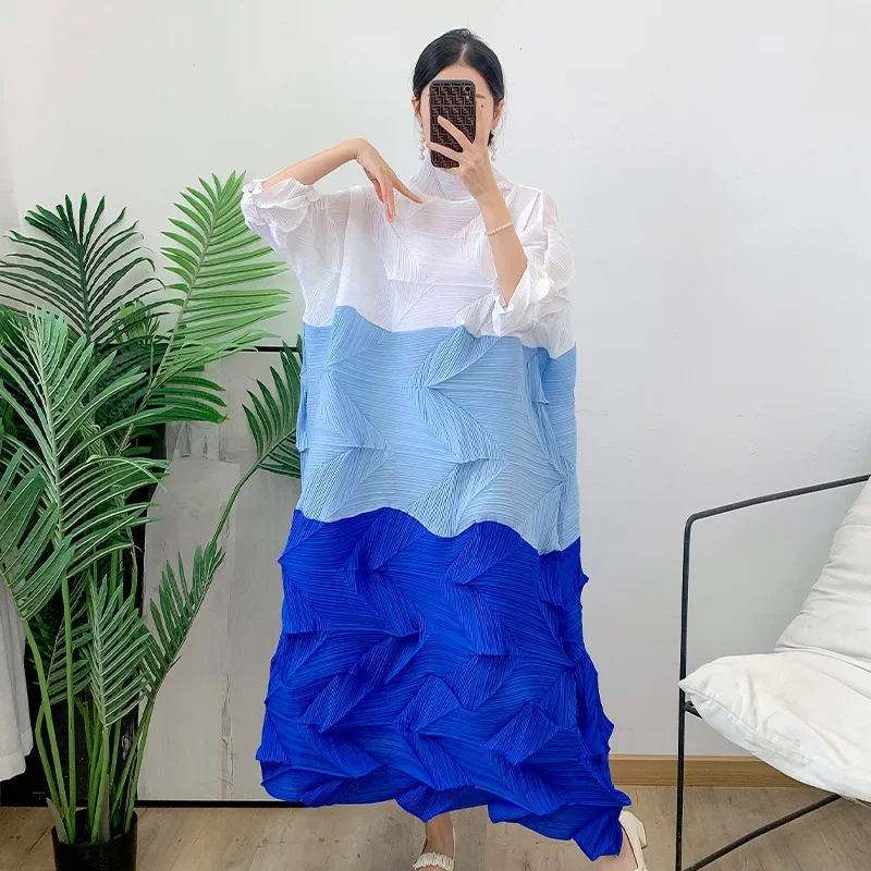 Wrinkle Gradient Color Pleated Dress 2026 Spring/Summer New Diamond Pleated Long Skirt Looks Slim and Stylish for Women