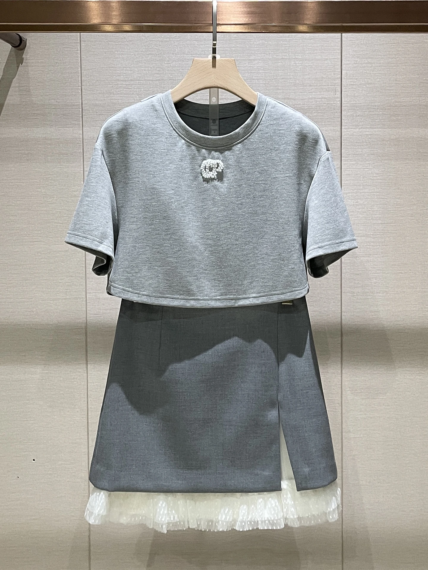 

Кружевная юбка ort Sve round Ne f-длины, комплект футболок для женщин Ele Faionable Autumn Collection