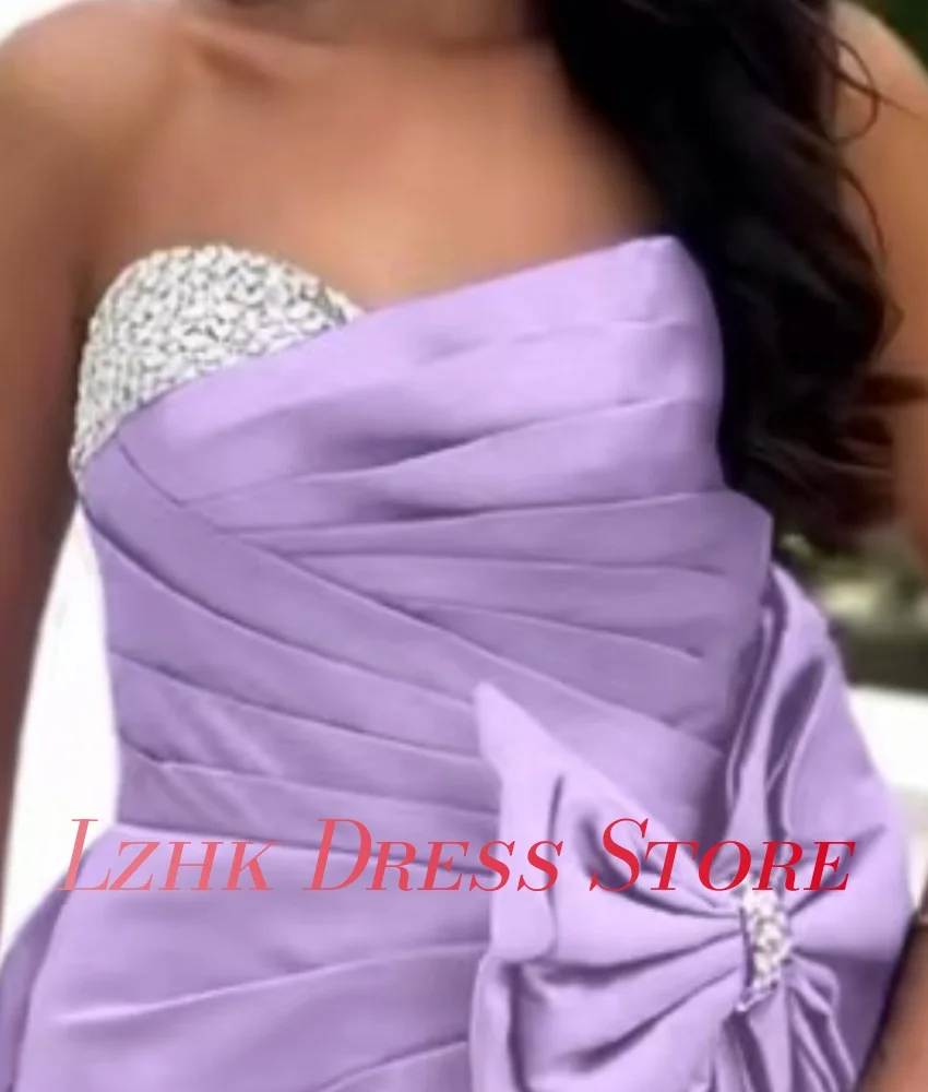 Gaun Malam Berjenjang Busur 3D Kristal A-Line Satin Seksi Kustom Gaun Prom Panjang Selantai Sayang Tanpa Lengan Kualitas Tinggi