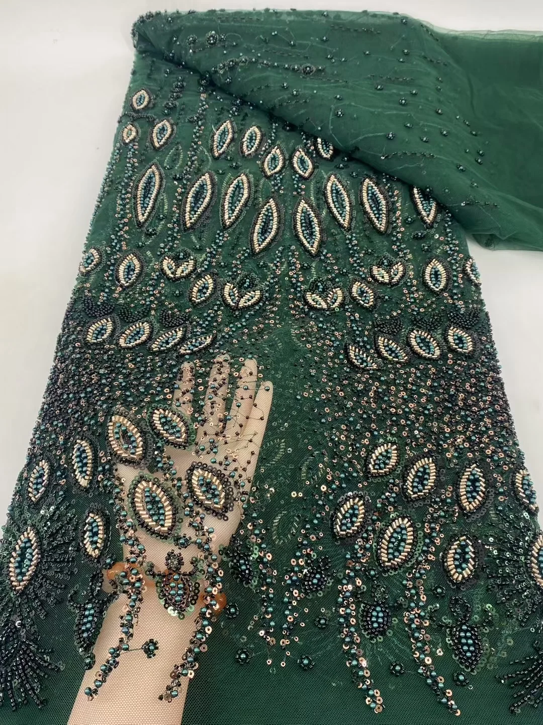 

African Sequins Beaded Lace Fabric 2025 High Quality Sequence Embroidery French Nigerian Lace Fabric For Wedding Dress Material