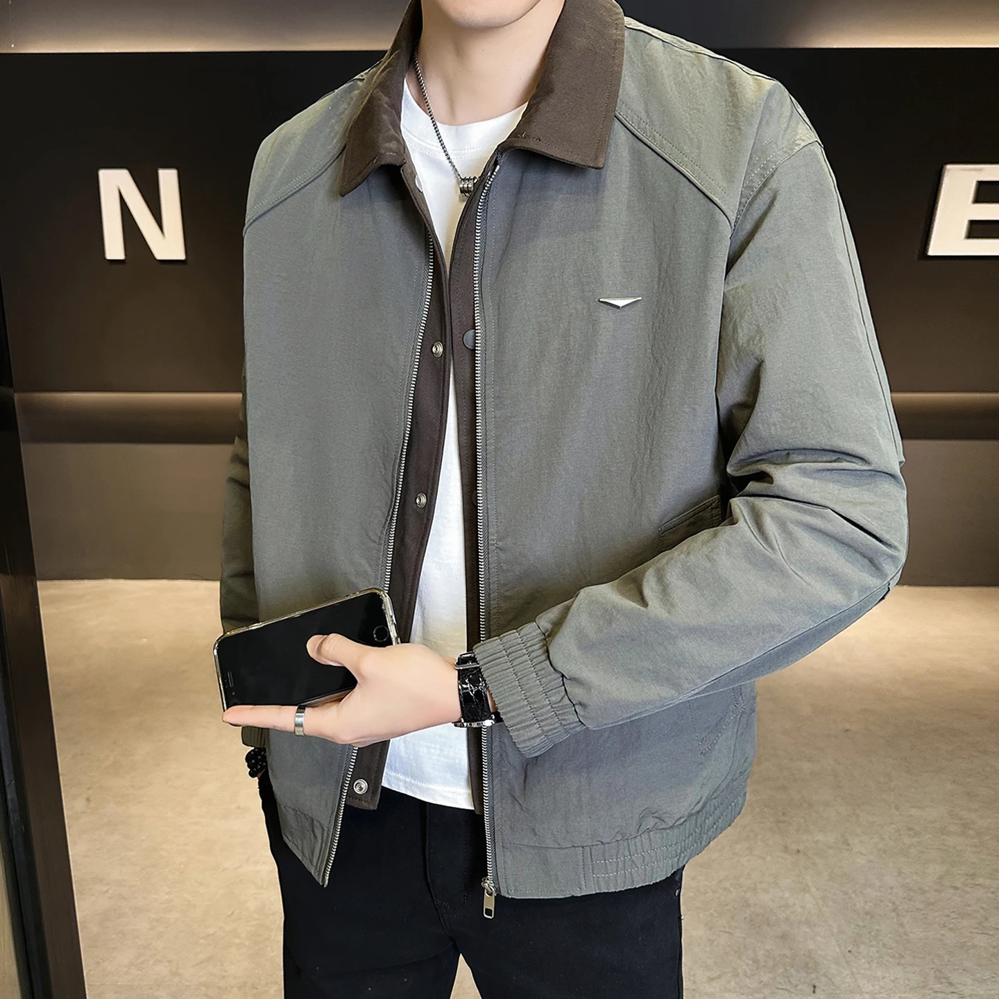 

Мужская повседневная куртка-обманка с отложным воротником на молнии, свободного кроя, для офиса и улицы, весна 2026
