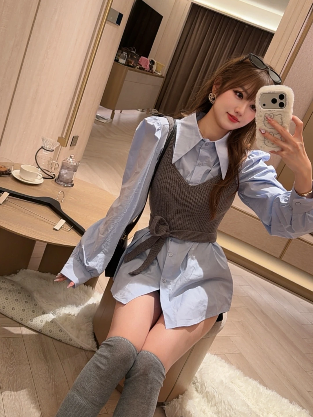 

XinDaily Early Spring Layering Formula Knitted Vest Bubble Sleeve Shirt Dress Two-Piece Set Belted Waist-Cinching Korean Styl...