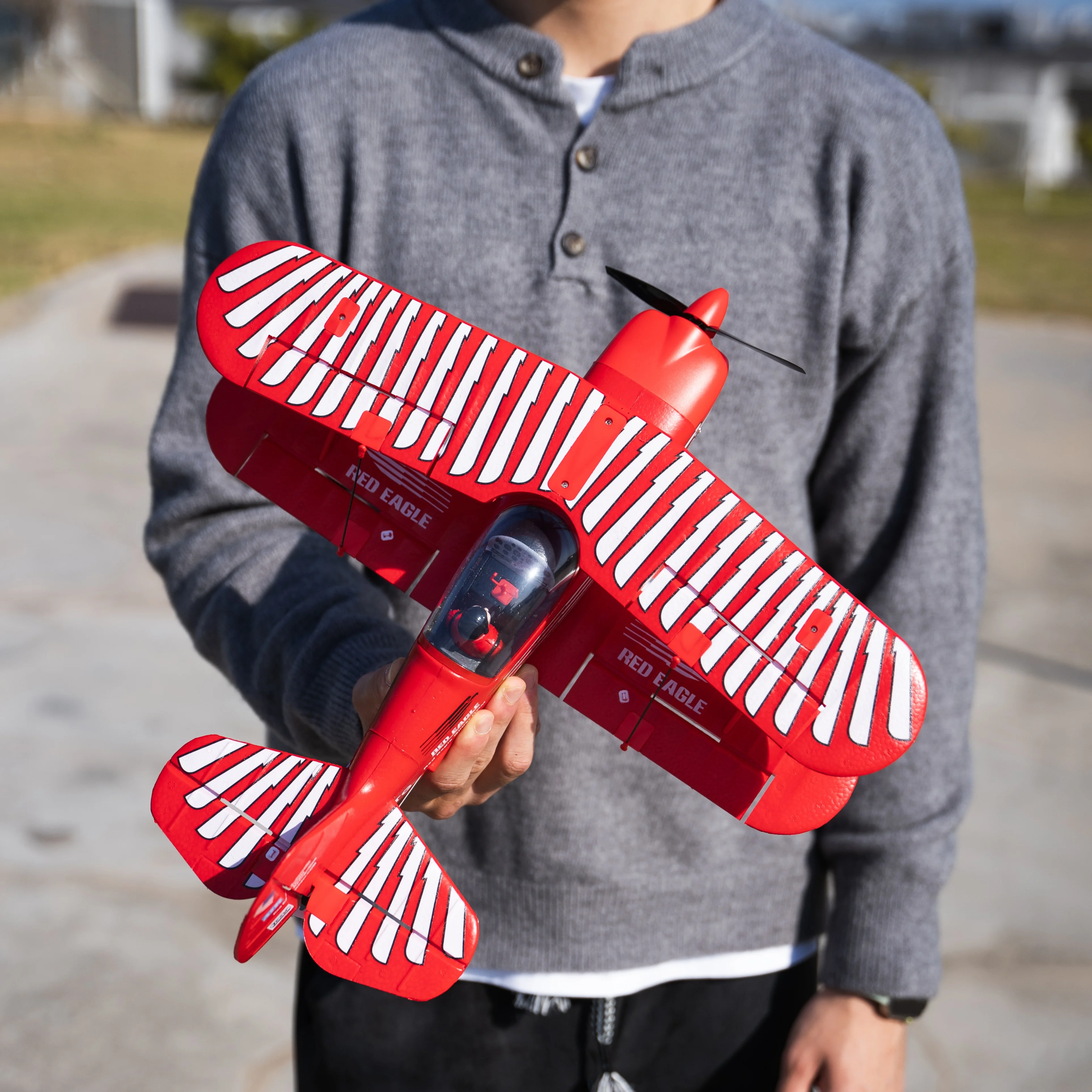 

Новый радиоуправляемый самолет WLtoys 2026 с бесщеточным двигателем, 3D/6G, гироскопом, двойными крыльями, четырехканальный, игрушка-самолет для мальчиков, подарок