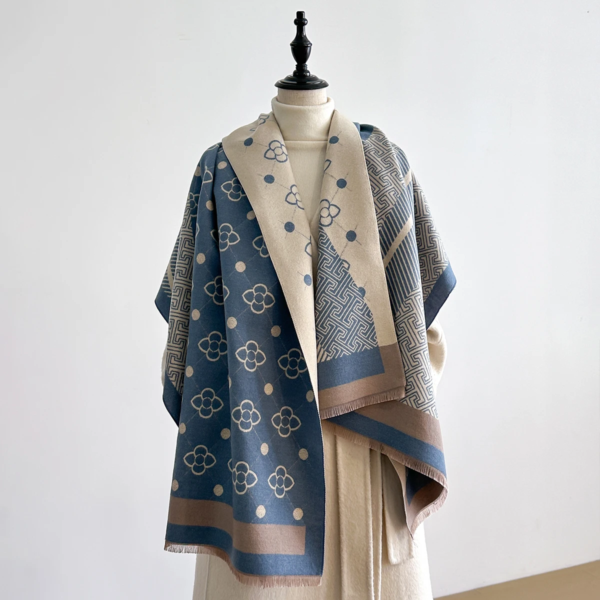 New Brand Elegance Two-Sided Print Scarf Soft Warm Fringe Pashmina Shawl Autumn and Winter Outdoor Coldproof Windproof Blanket