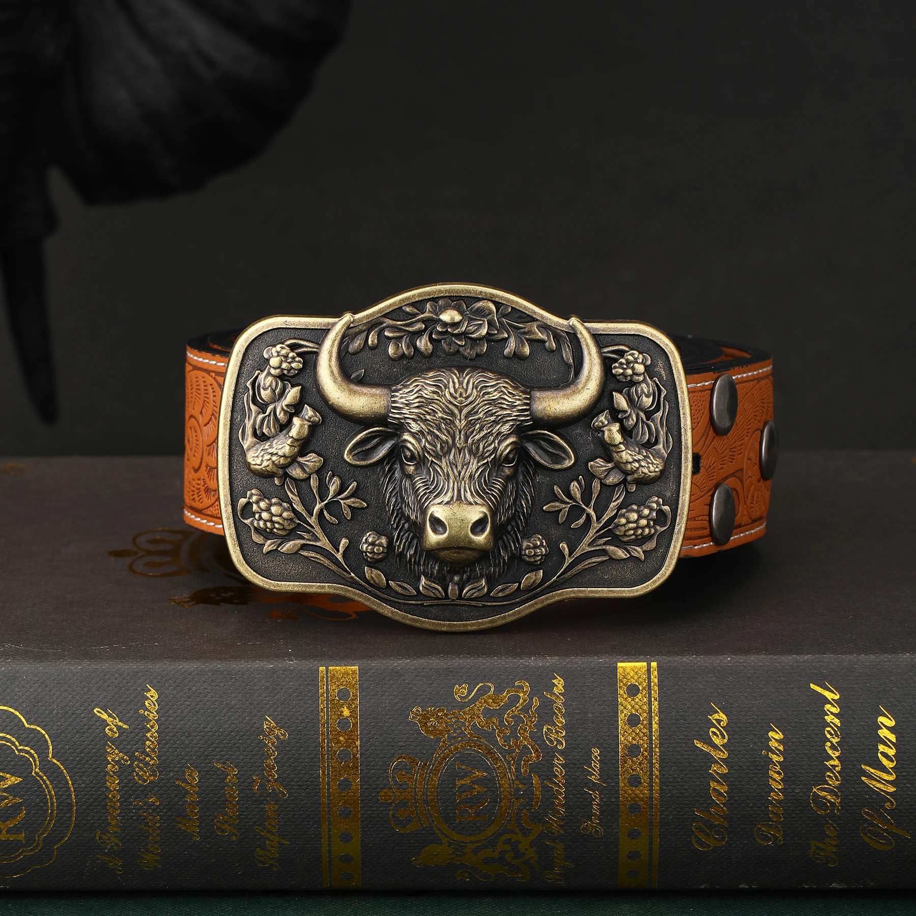 Antique Color Men Bull Buckle Cowboy Cowgirl Country Embossed Leather Western Belts Buckle for Woman for Jeans